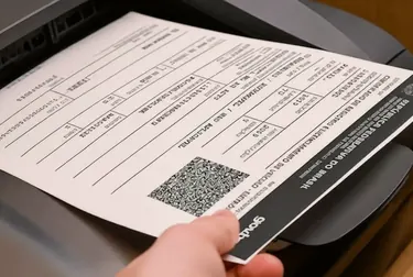 Impressora em uso para impressão de CRLV-e em um despachante.